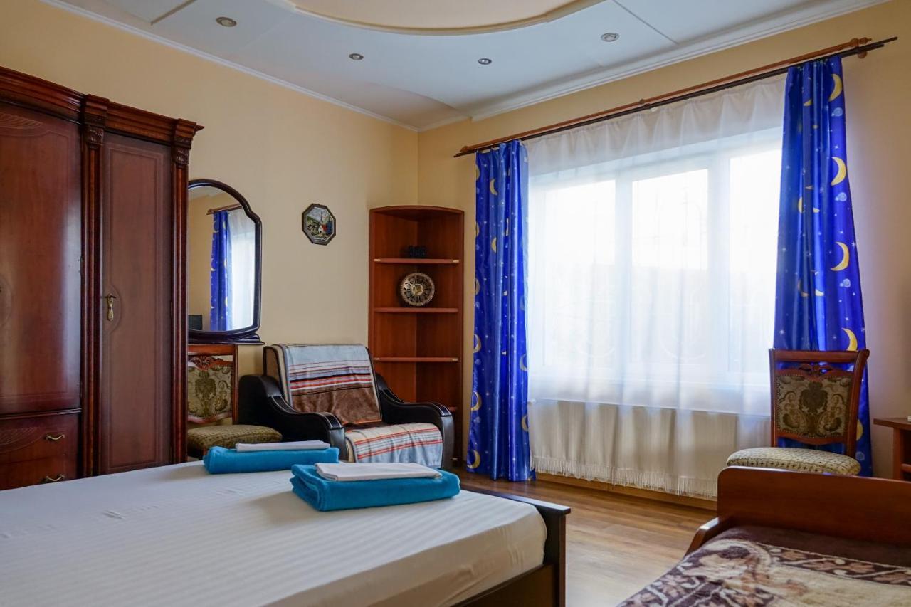 White House Apartments 오데사 외부 사진