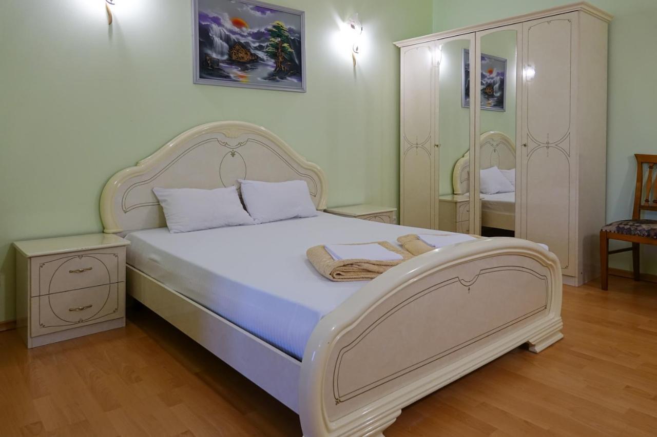 White House Apartments 오데사 외부 사진