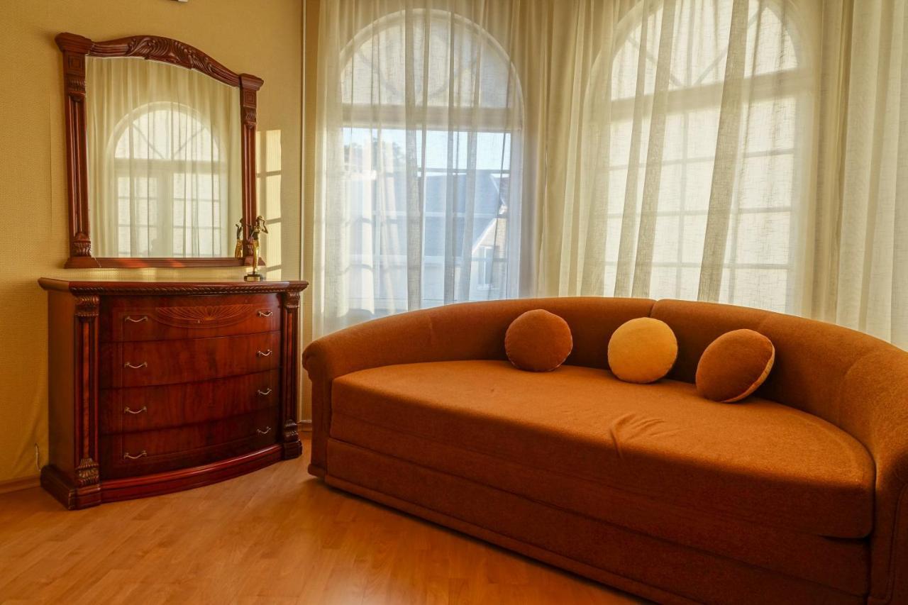 White House Apartments 오데사 외부 사진